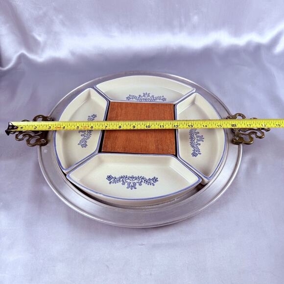 Pfaltzgraff Yorktowne 4 Piece Serving Dishes w/Metal Handled Tray & Wood Block - Picture 12 of 12